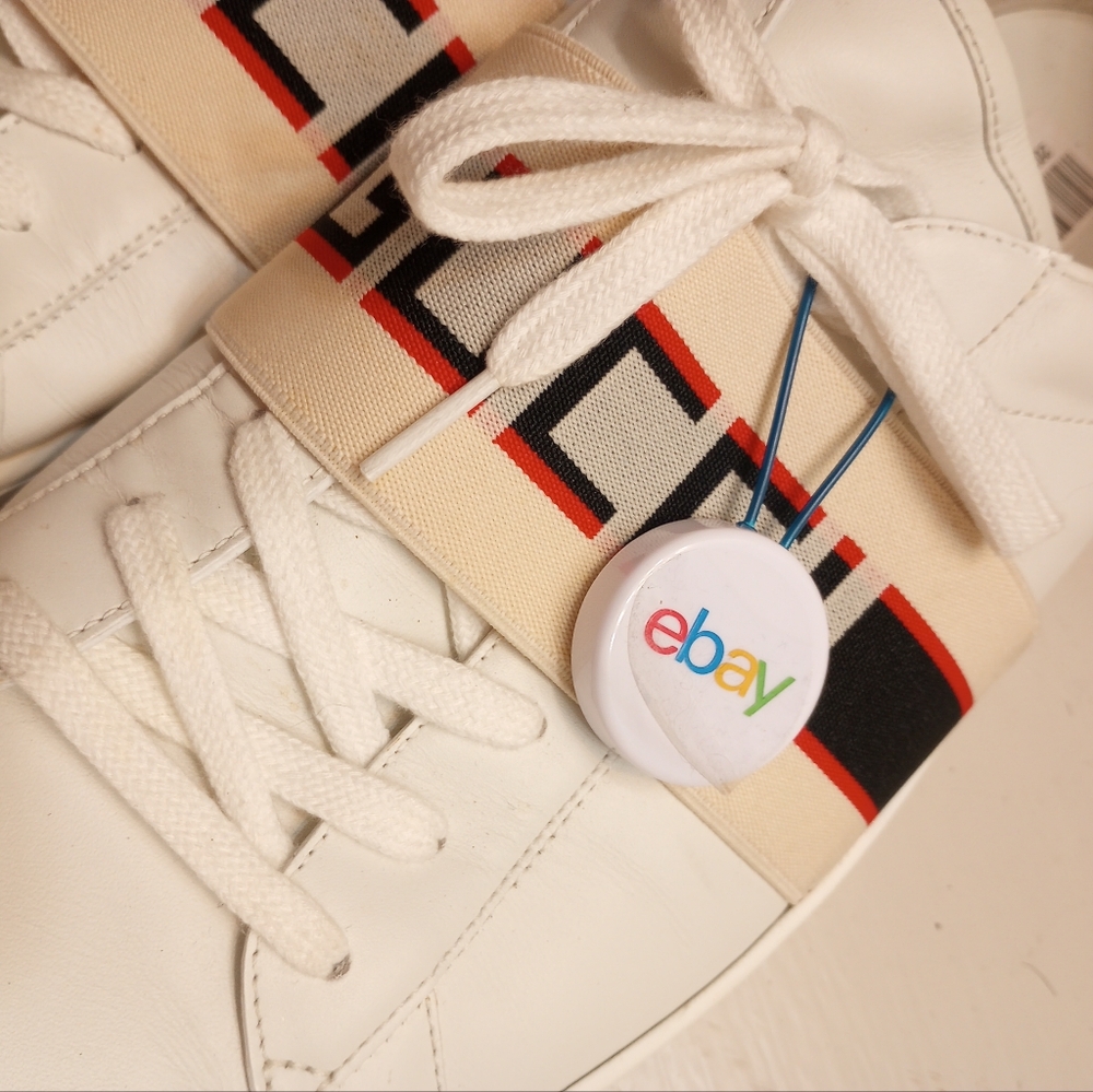 Gucci Ace Stripe Men's Classic Leather Sneakers - Picture 4 of 15